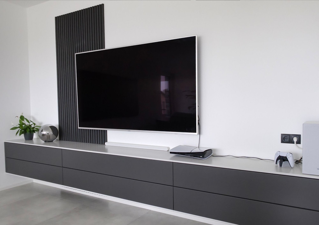 stylisches Wohnzimmer in Löffelstelzen