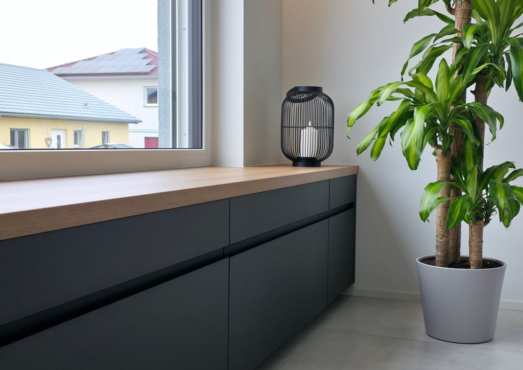 modernes Sitzfenster in Löffelstelzen